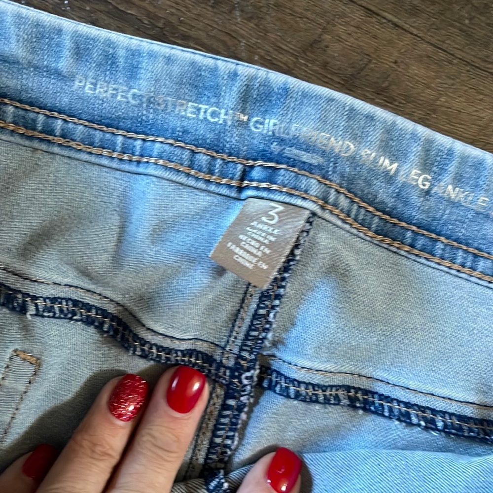 Pull on Chicos perfect stretch Girlfriend jeans (size16)